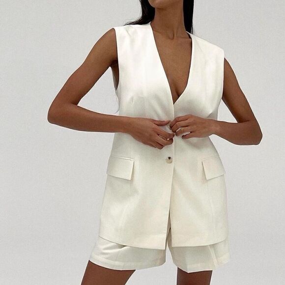 WEWOREWHAT Relaxed Vest NEW - Picture 1 of 8